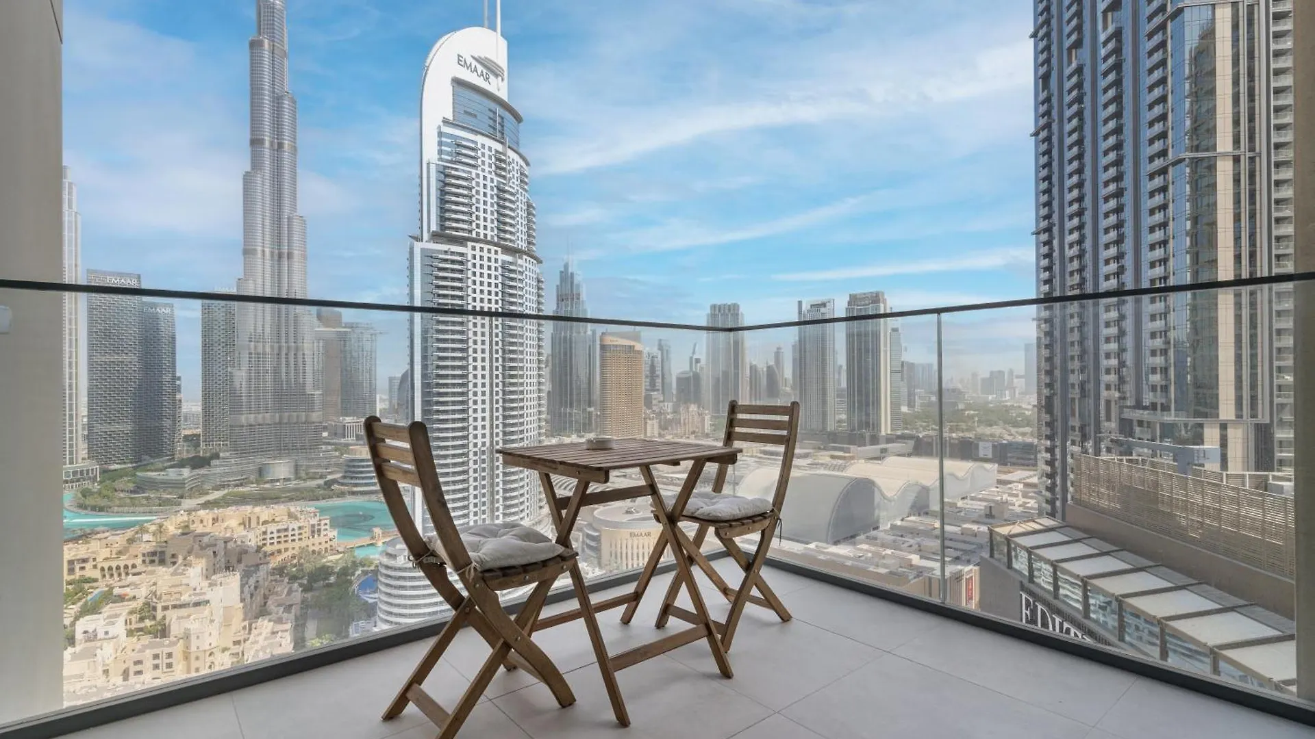 2 Bedroom With Burj Khalifa Views Front-Row Fireworks Dubai